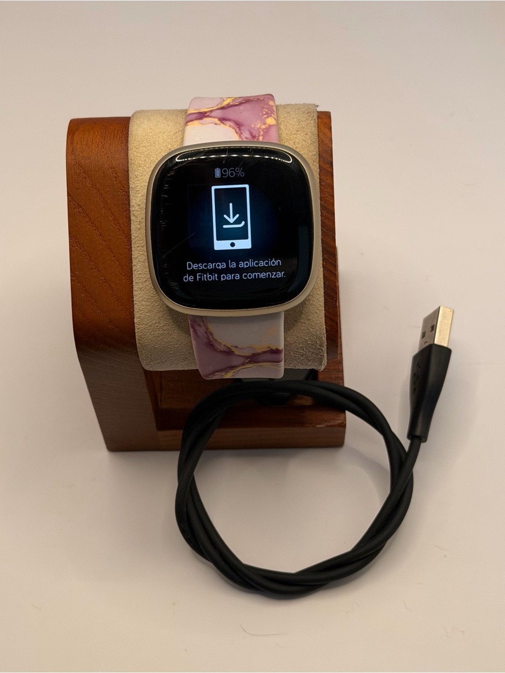 Fitbit Versa 3, Charger Included, Tested, New Band